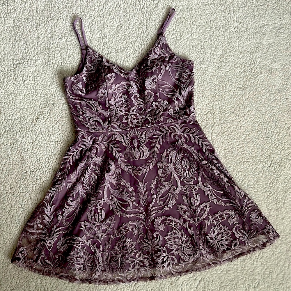 Light lavender and lace semi formal Speechless dress size 15